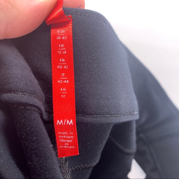 Spanx Black Pull On Jeggings Size Medium - Picture 7 of 8